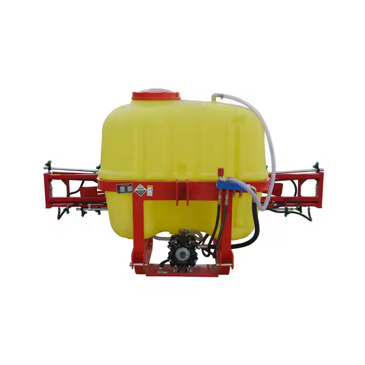 Hitch Bom Sprayer